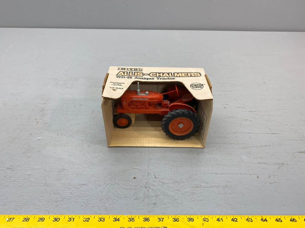 TOY TRACTOR