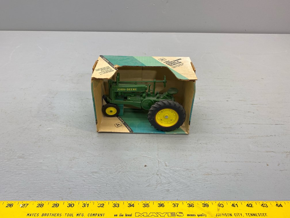 TOY TRACTOR