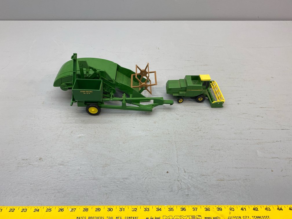 TOY COMBINES