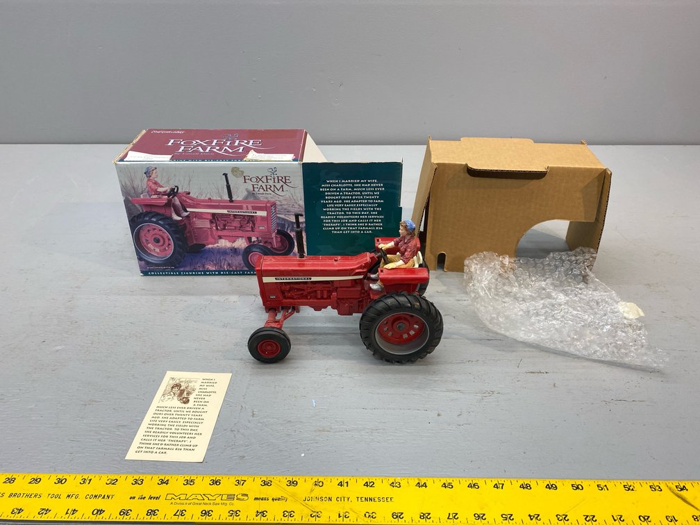 TOY TRACTOR