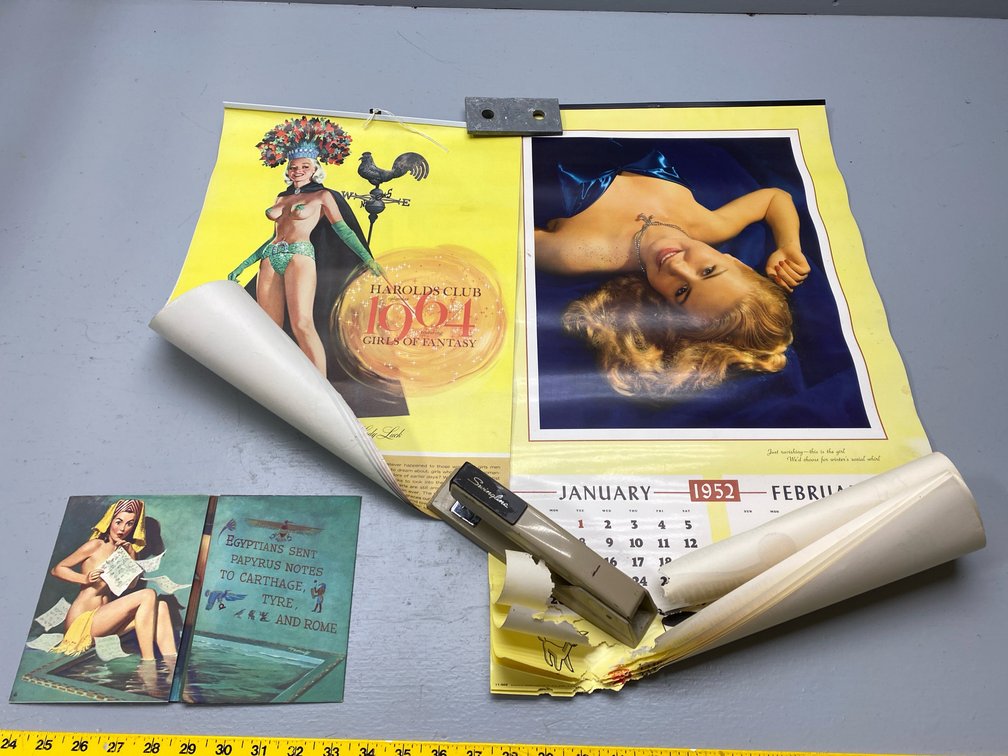 PIN UP CALENDARS