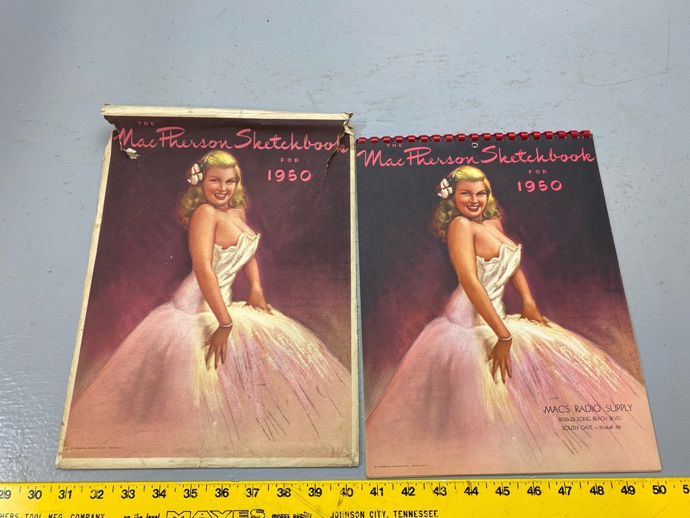 PIN UP SKETCHBOOK