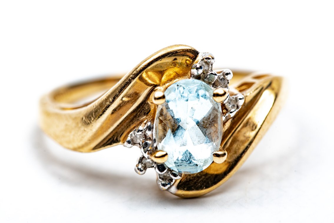 14k Aquamarine Ring