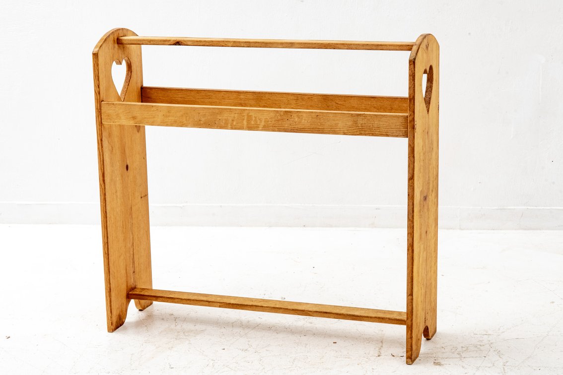 Classic Farmhouse Blanket/Quilt Rack