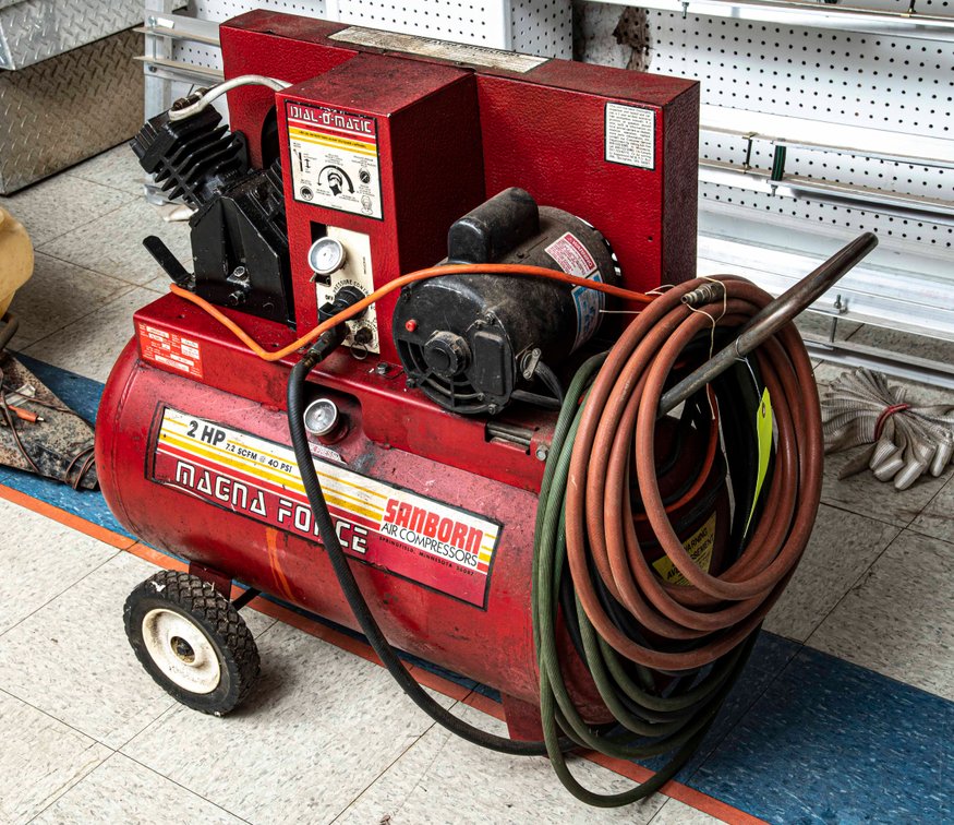 Sanborn Magna Force 2hp 22 Gallon Air Compressor