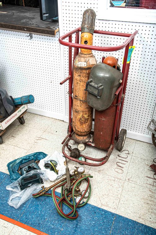 2 Welding Gas Tanks on Cart, Gauges & More