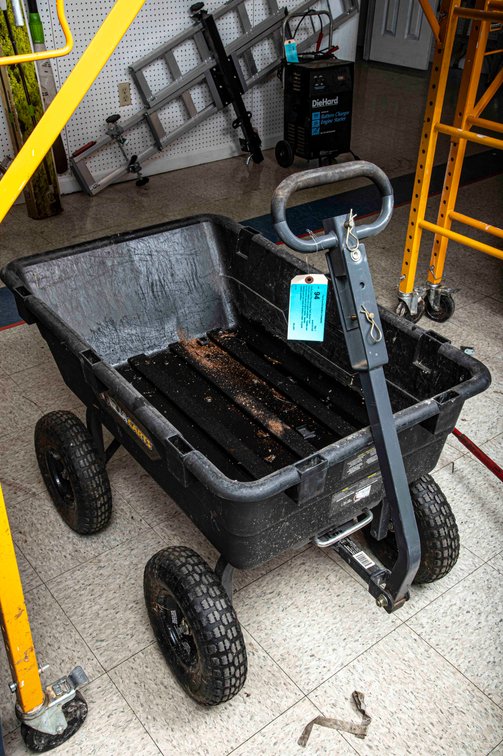 Gorilla Carts Poly Dumping Yard Dump Cart