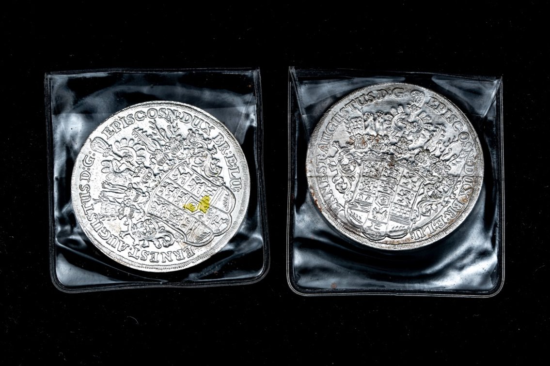Two- 1992 Trimm Talers