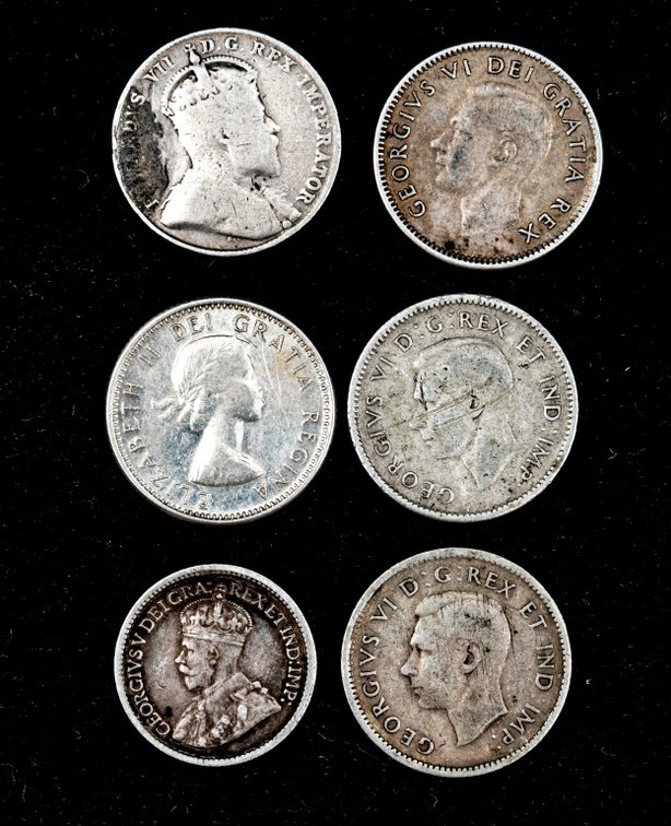 5 x Canadian Silver Dimes and 1 x 5 cent coin