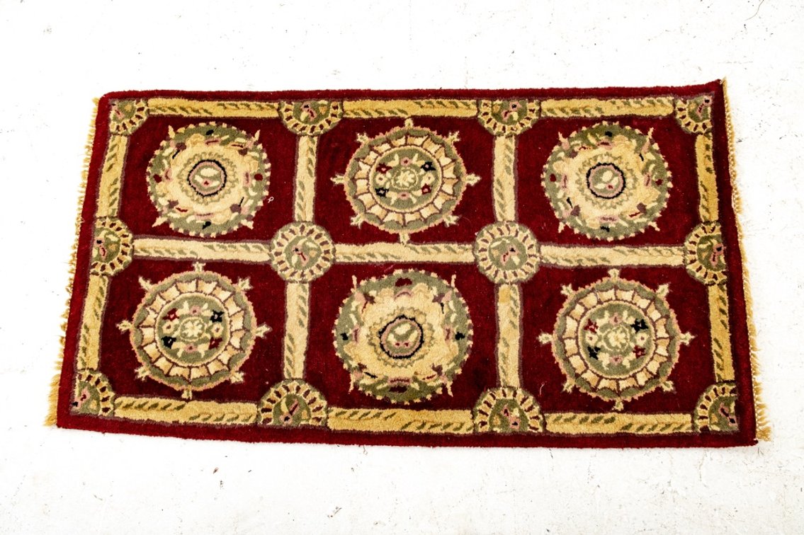 55"x 30" Rug