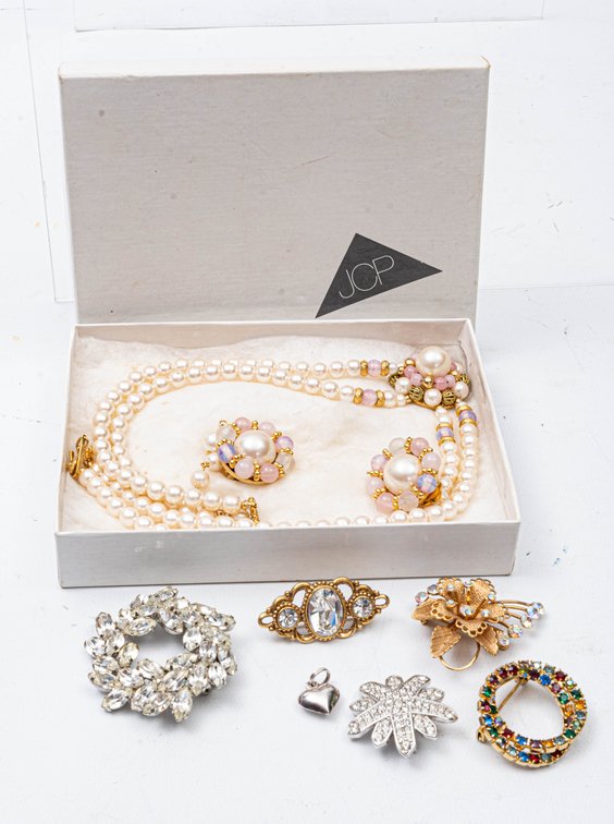 Fashion Jewelry- Vintage & Contemporary