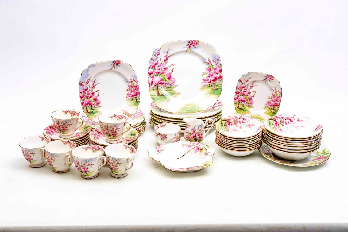 Royal Albert Blossom Time Gold Trim SO PRETTY!