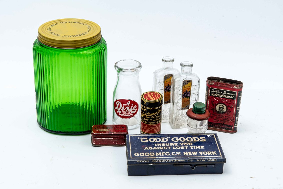 Vintage & Antique Advertizing Bottles & Tins