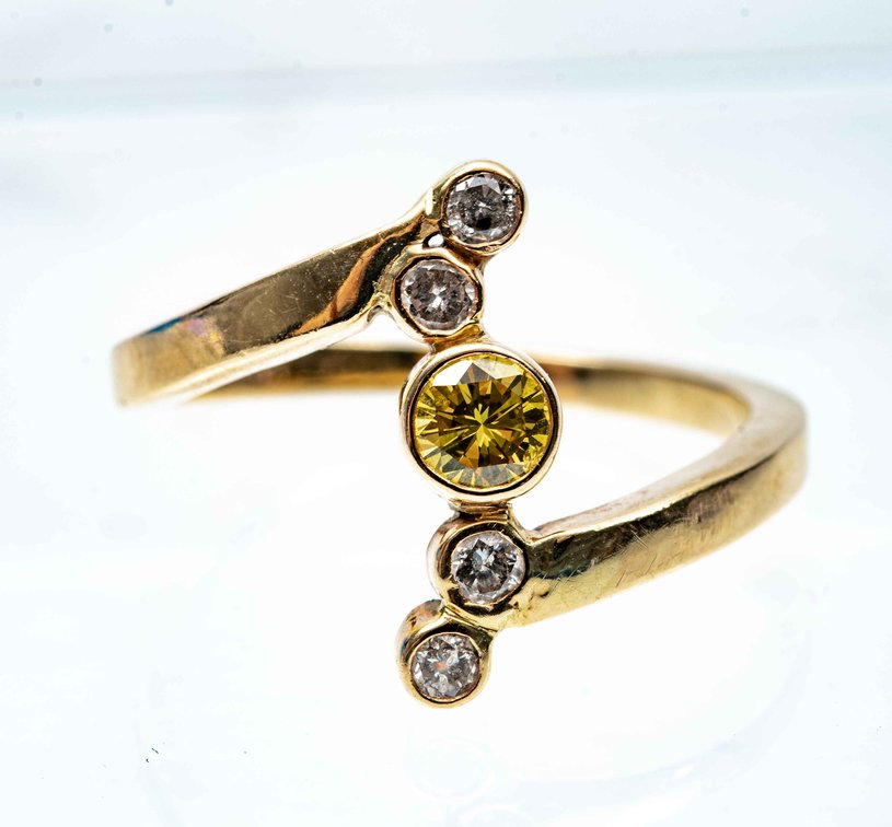14K Yellow Diamond Ring-3.9 Grams- Size 8