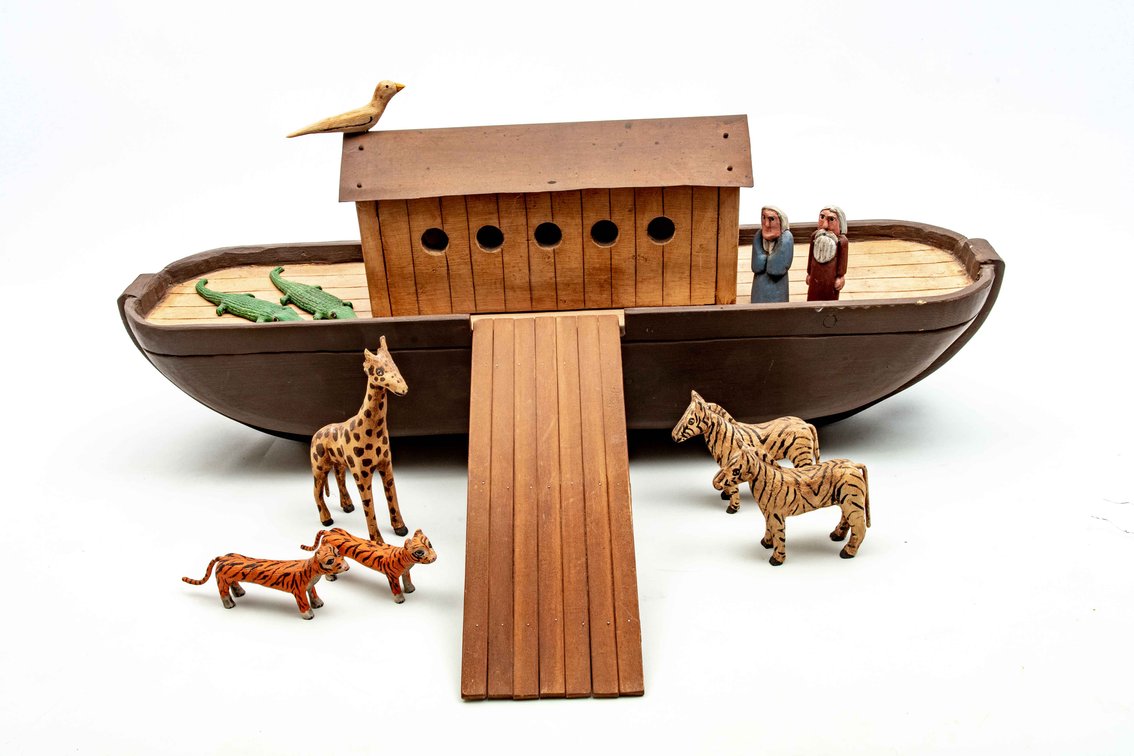 Roy Minshew Large Wooden Noah's Ark Folk Art