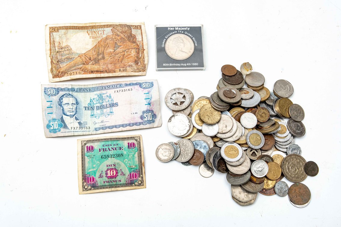 Foreign Coin & Bill Lot