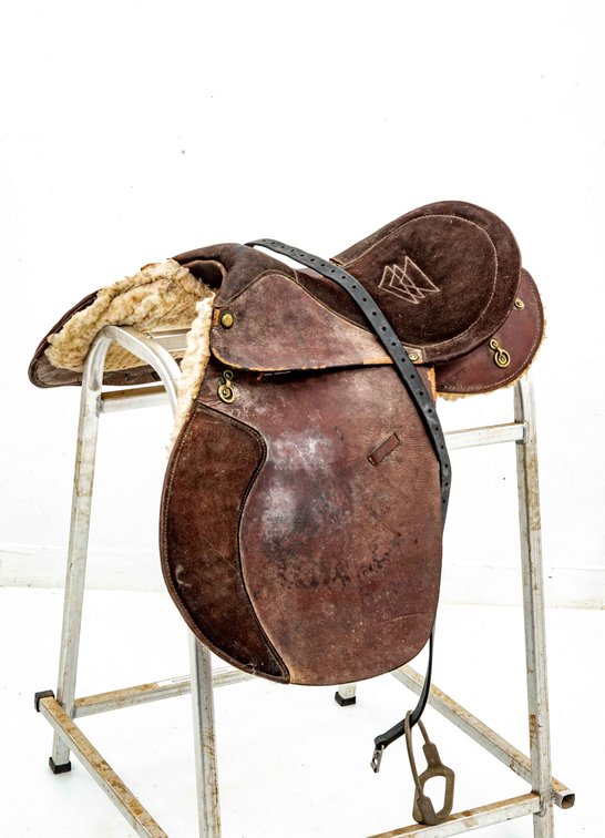 English Horse Saddle W/ Stirrups