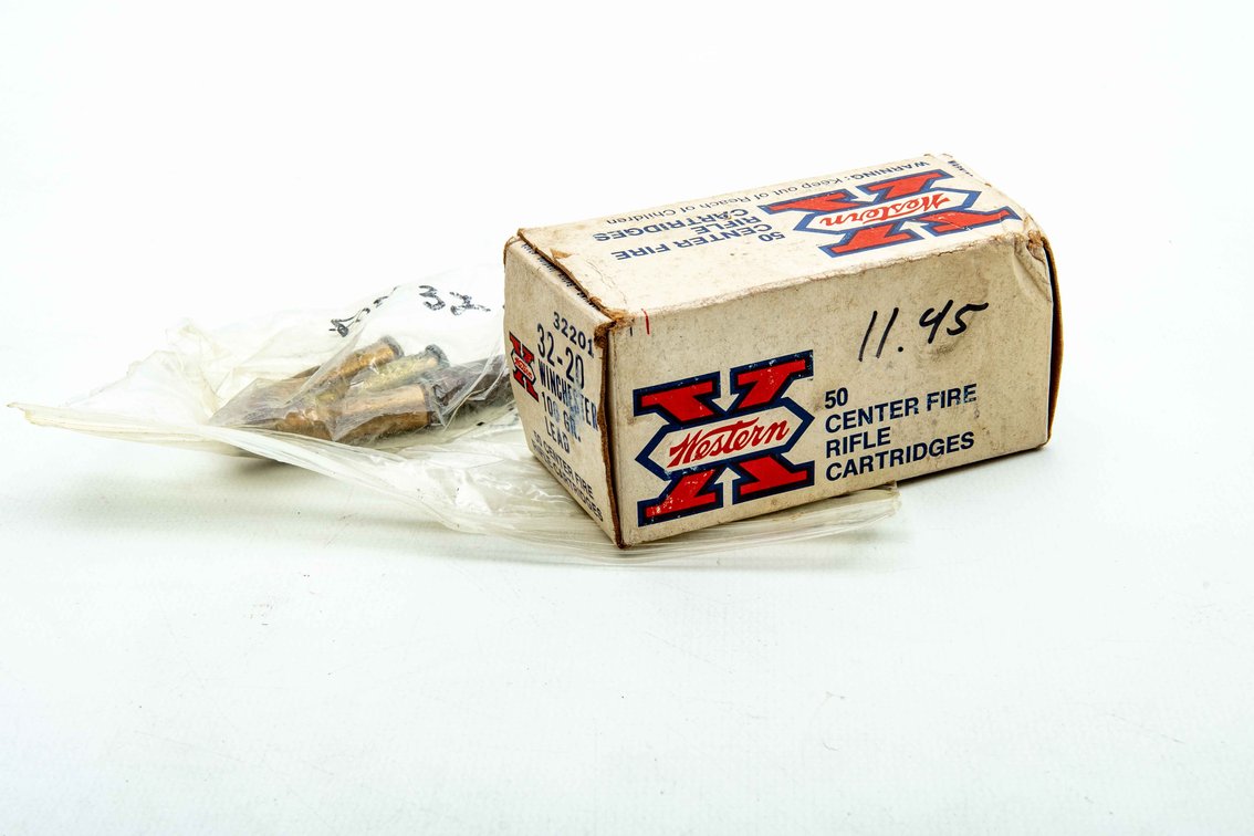 48 Vintage Rounds of 32-20 (WCF) IOB