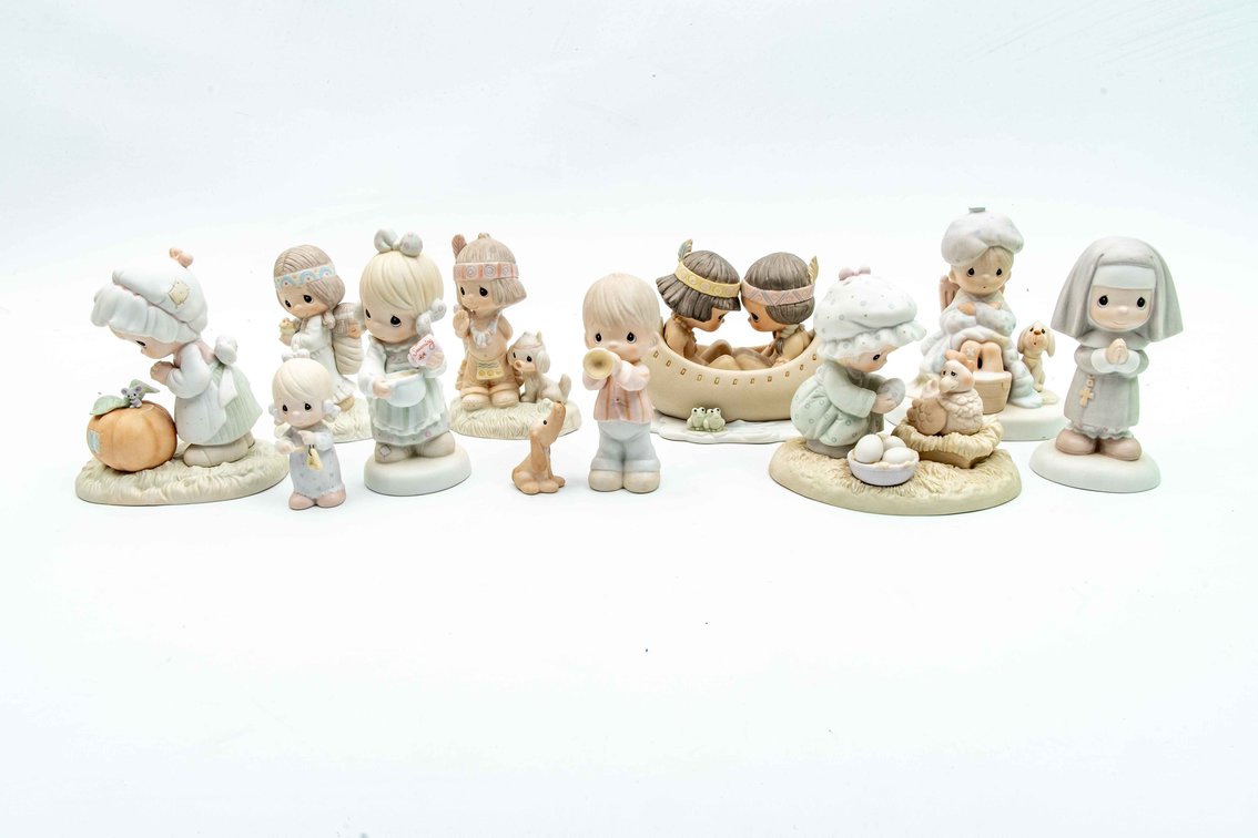 Adorable Precious Moments Figurine Lot