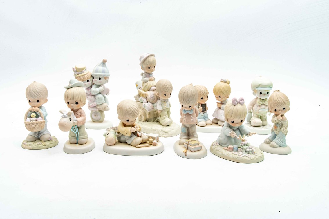 10 Precious Moments Figurines