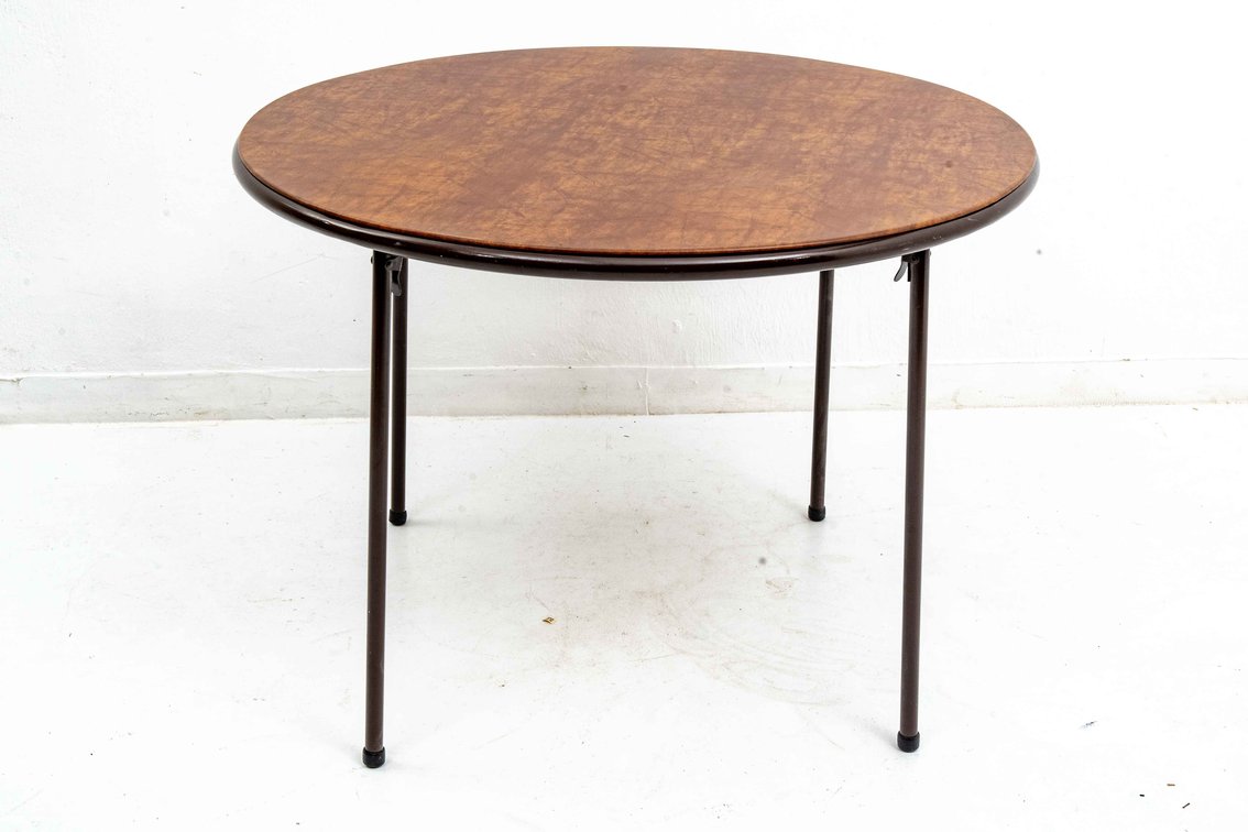 Cosco Home Goods Round Folding Card Table