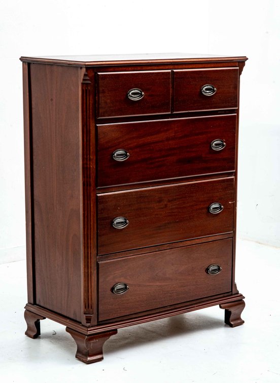 Wooden 4 Drawer Footed Dresser