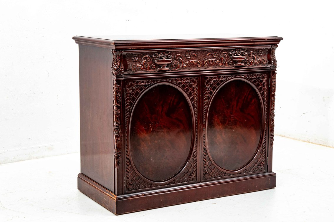 French Renaissance Style Drawer Chest