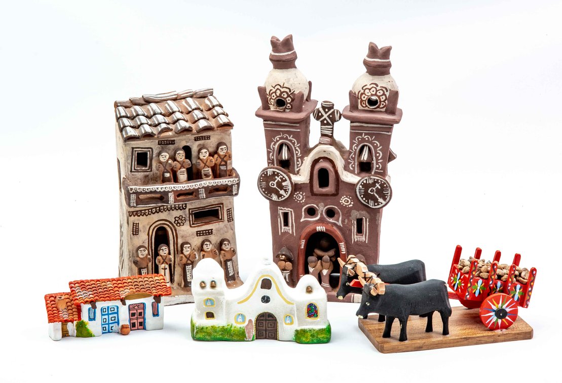 Peruvian & Costa Rican Folk Art Terracotta + More