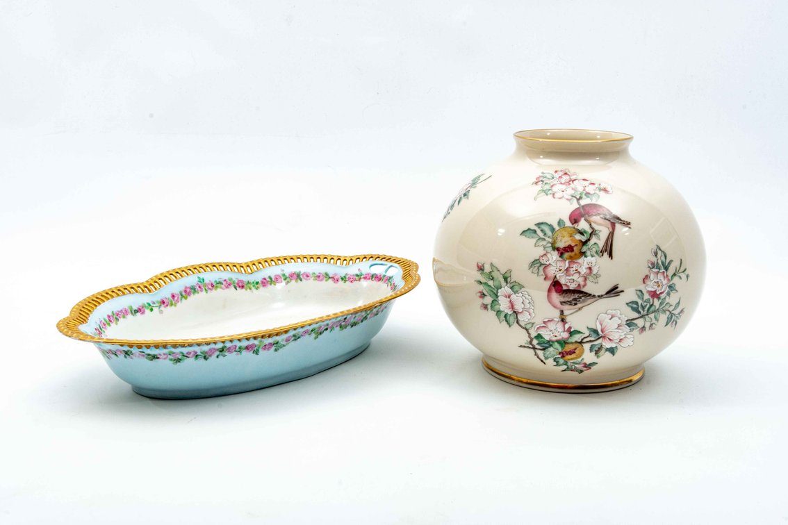 Lenox Serenade Globe Vase & Schumann Oval Bowl
