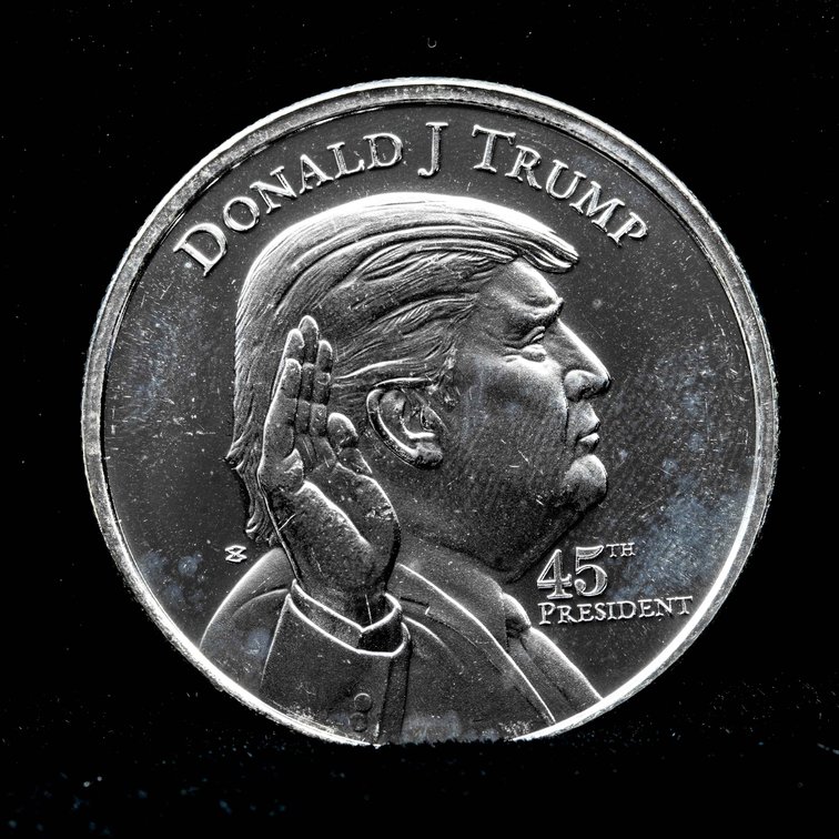 Donald Trump 1oz .999 fine silver round.