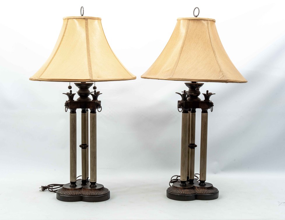 Matching Pair Table Lamps w/ Shades