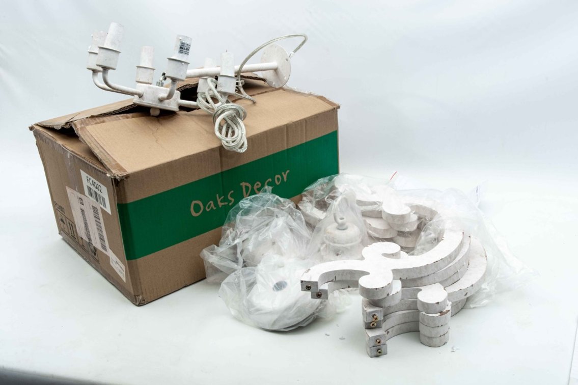 Oaks Decor "Olivia" Wooden Chandelier