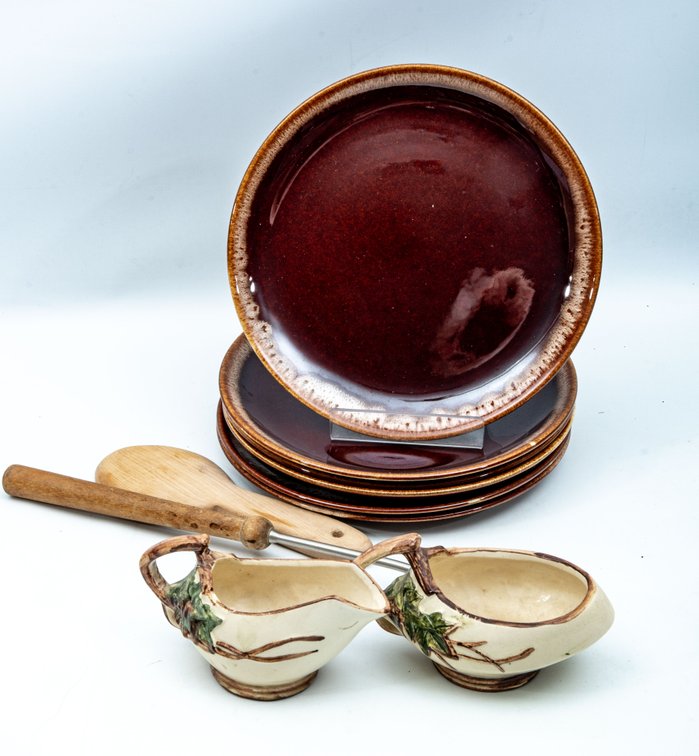 McCoy* Gravy Boats, Brown Glaze Plates, & ...