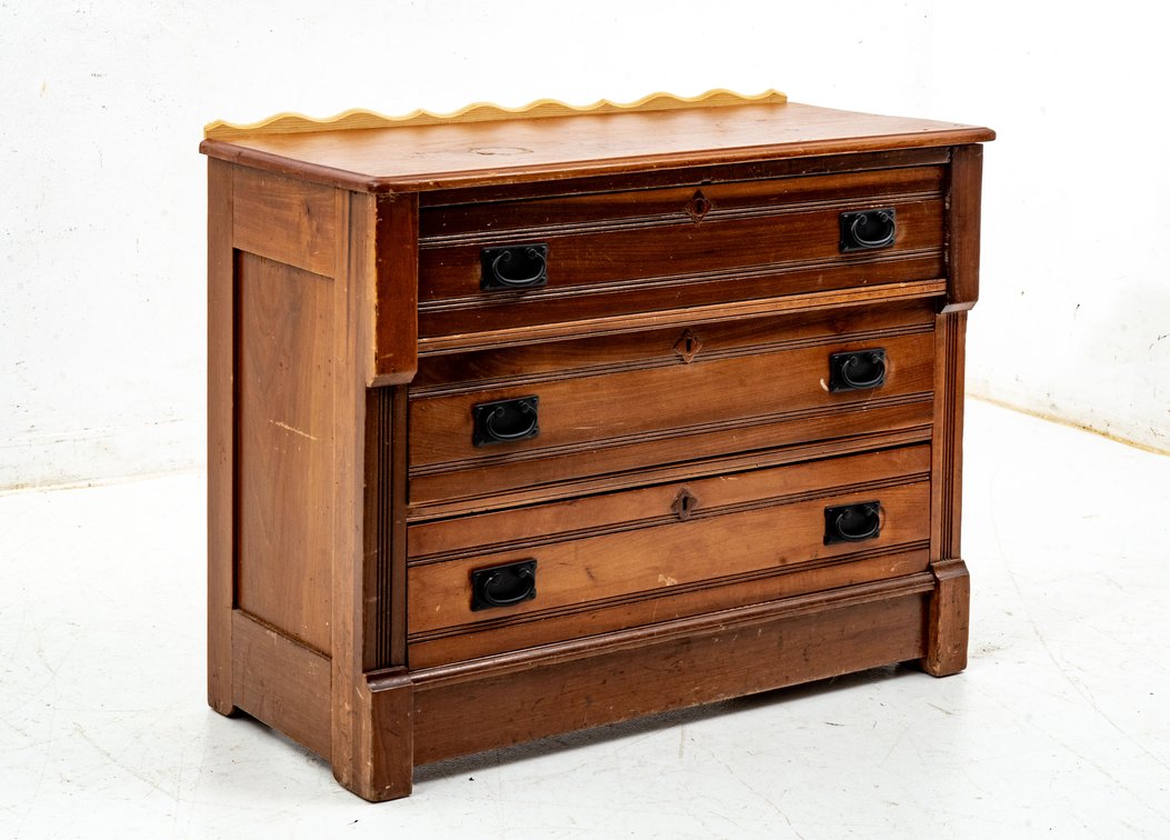 3-Drawer Dresser