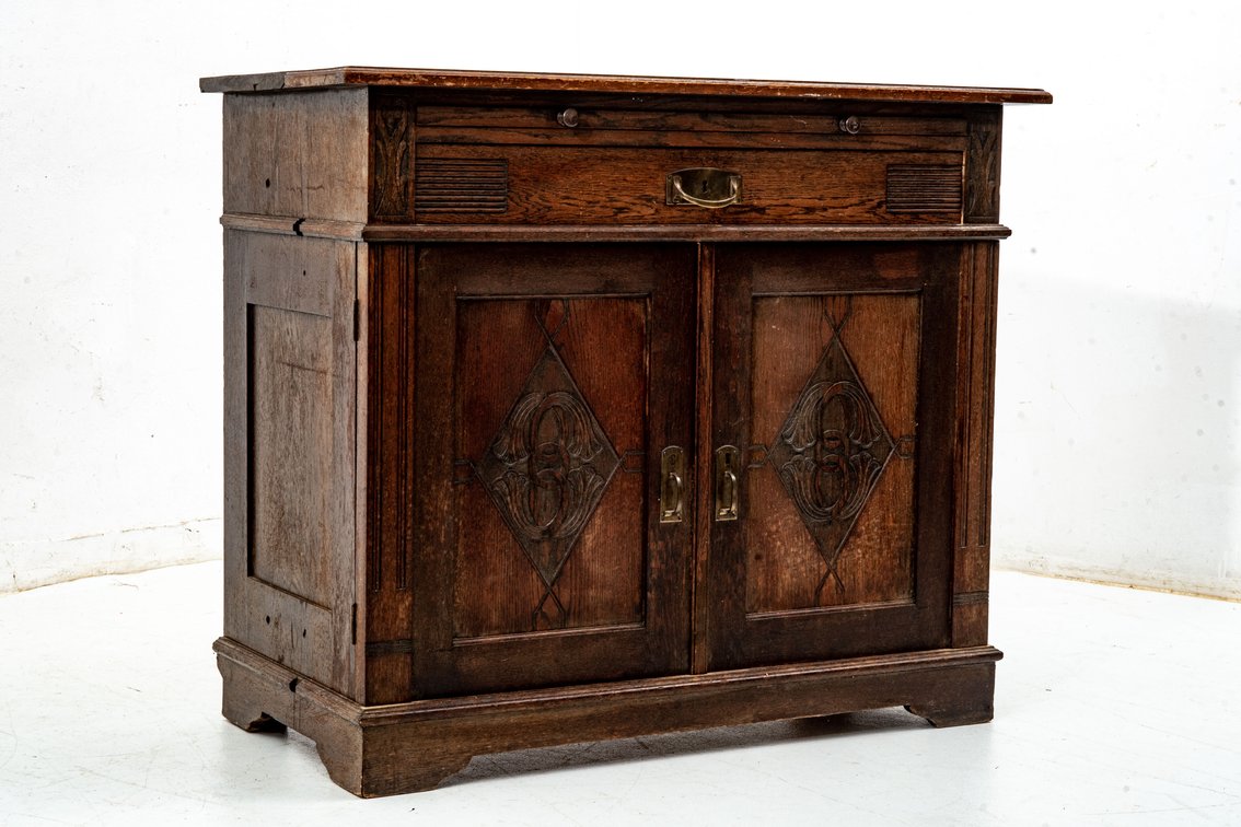 Kitchen/Dining Room Server