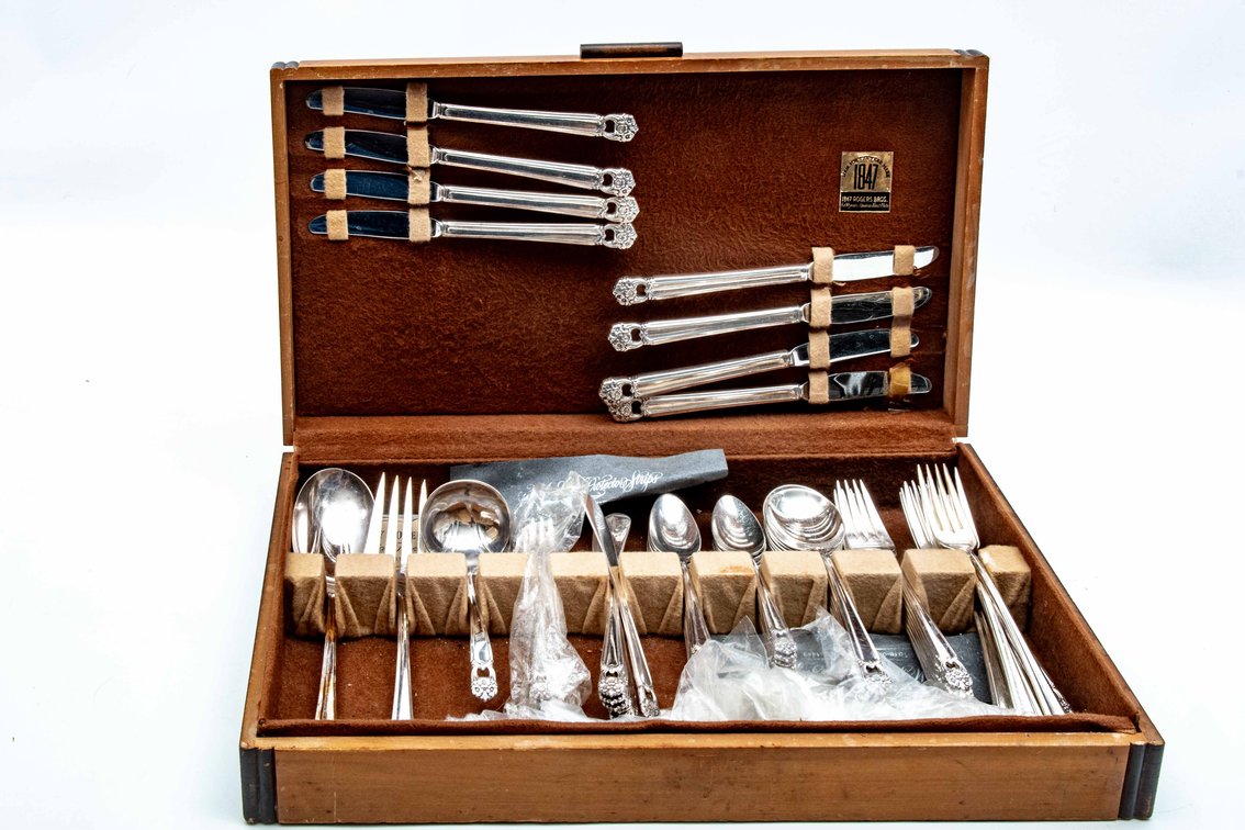 1847 Rogers Bros.Eternally Yours Flatware