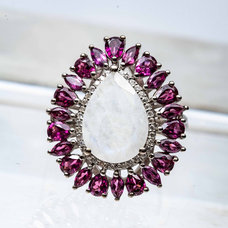 Moonstone Sterling Ring- Size 7