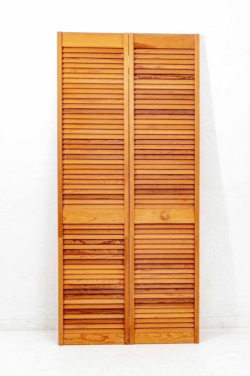 2-Panel Shutter Divider