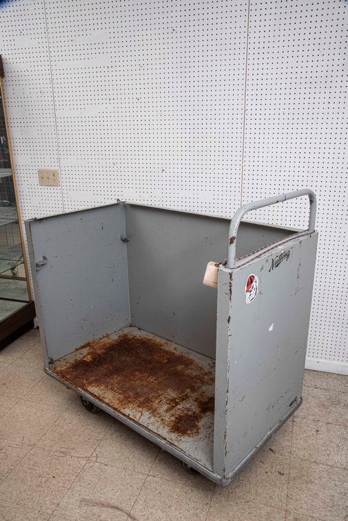 Nutting Large Metal Utility Cart