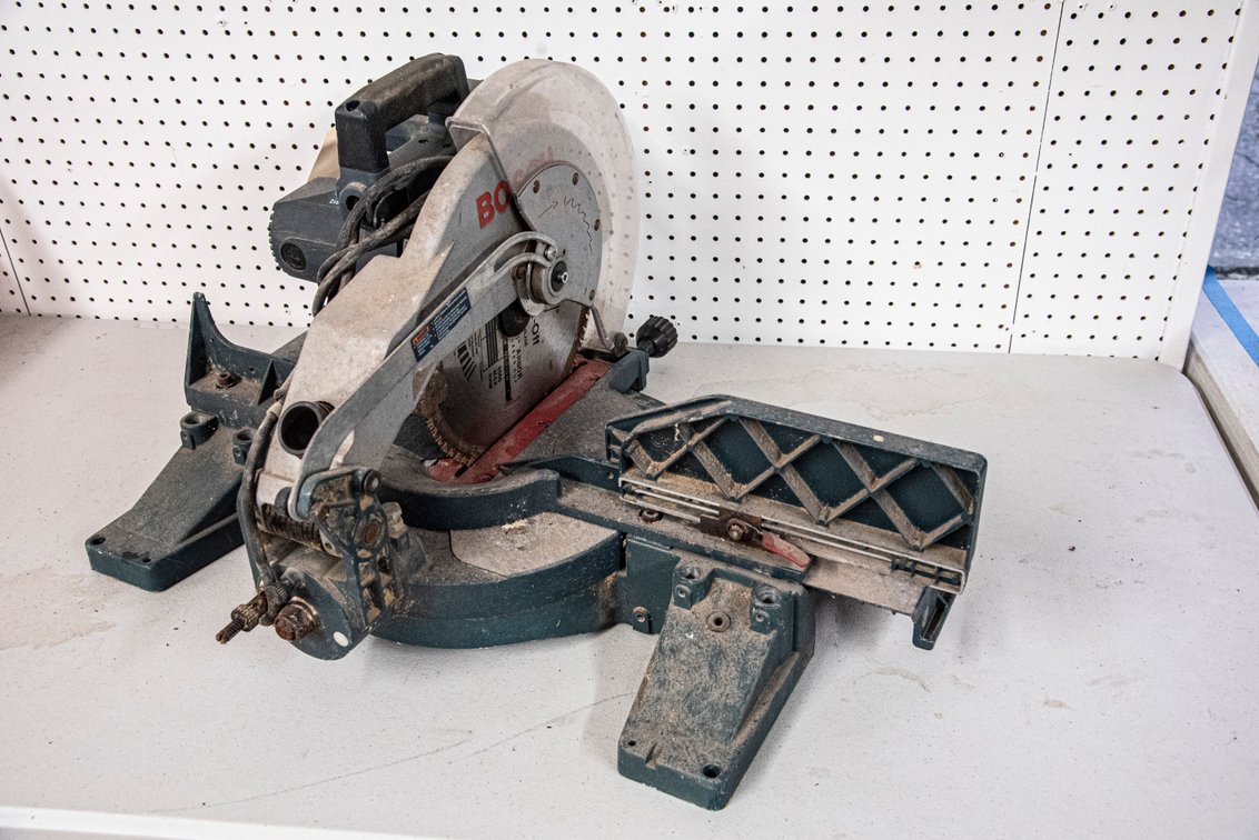 Bosch 12" Compound Miter Saw