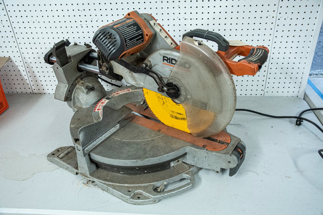 Ridgid 12" Sliding Miter Saw