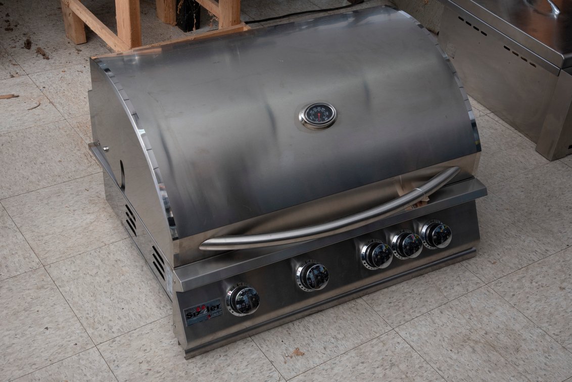 Built -In 5 Burner Propane Grill- Summerset