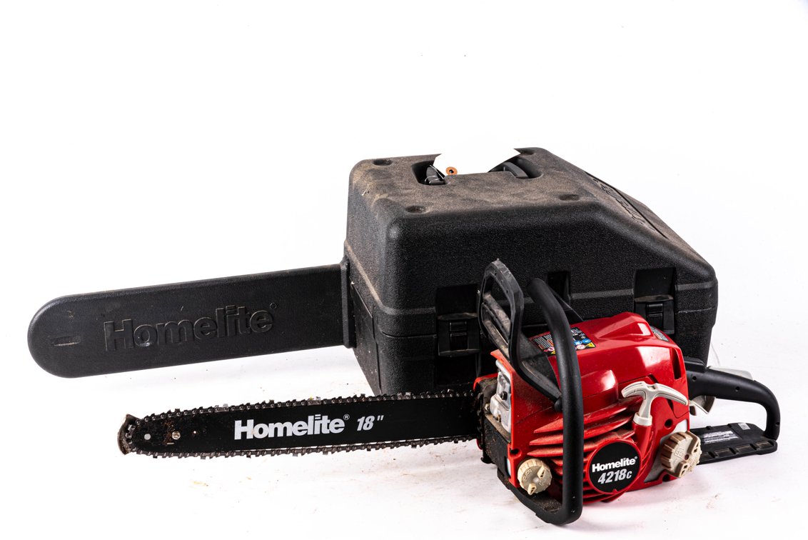 Homelite Chainsaw- Model 4218c