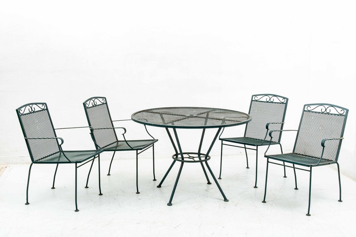 Green Painted Mesh Metal Round Table w/ 4 Chairs