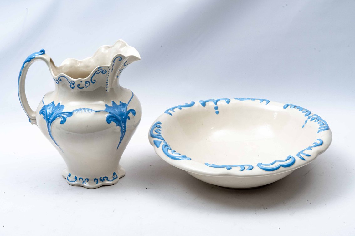 Blue and White Wash Basin & Pitcher Set