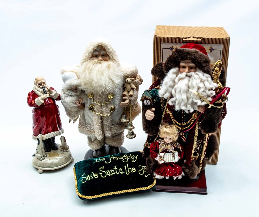 Santa Figurines & Pillow