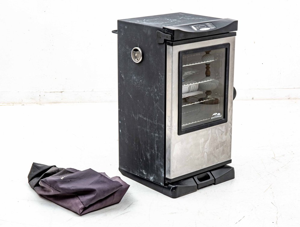 Electric Smoker- Masterbuilt