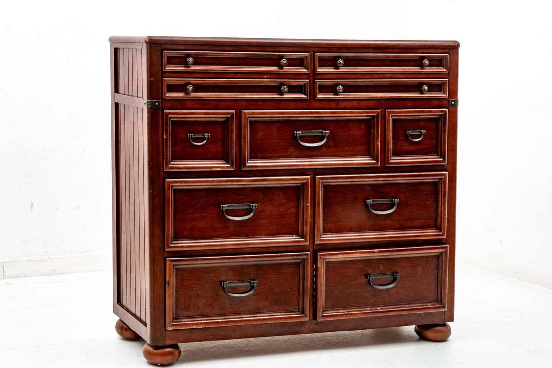 Dresser- Disney's Pirates of the Caribbean