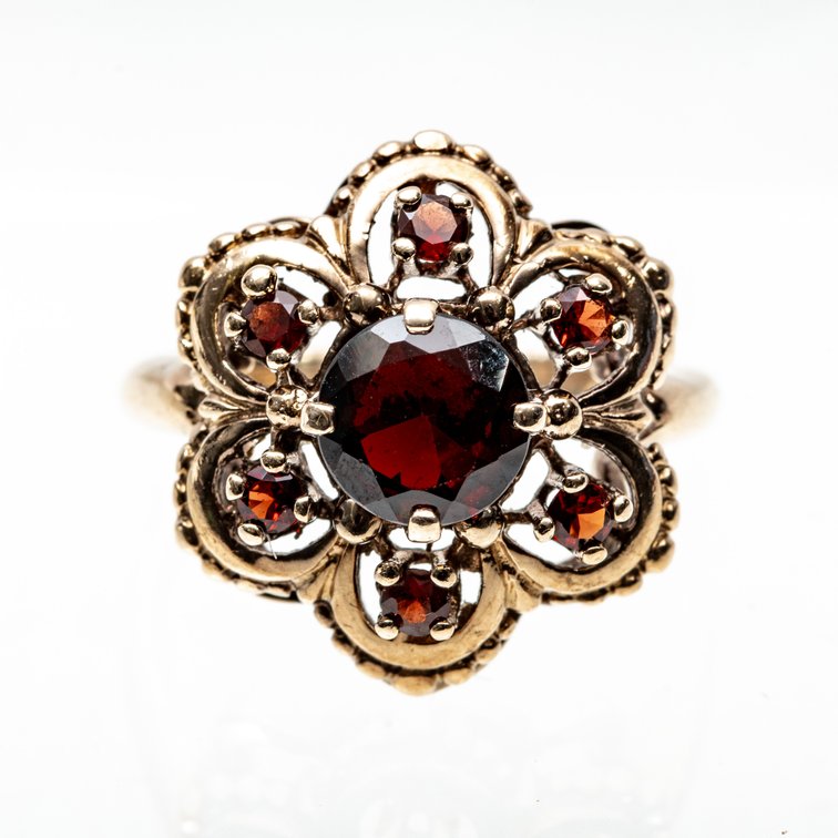 10K Gold Ring with Garnets