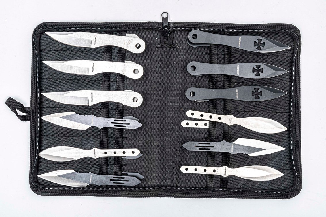 22 Ridge Runner Throwing Knives in Case